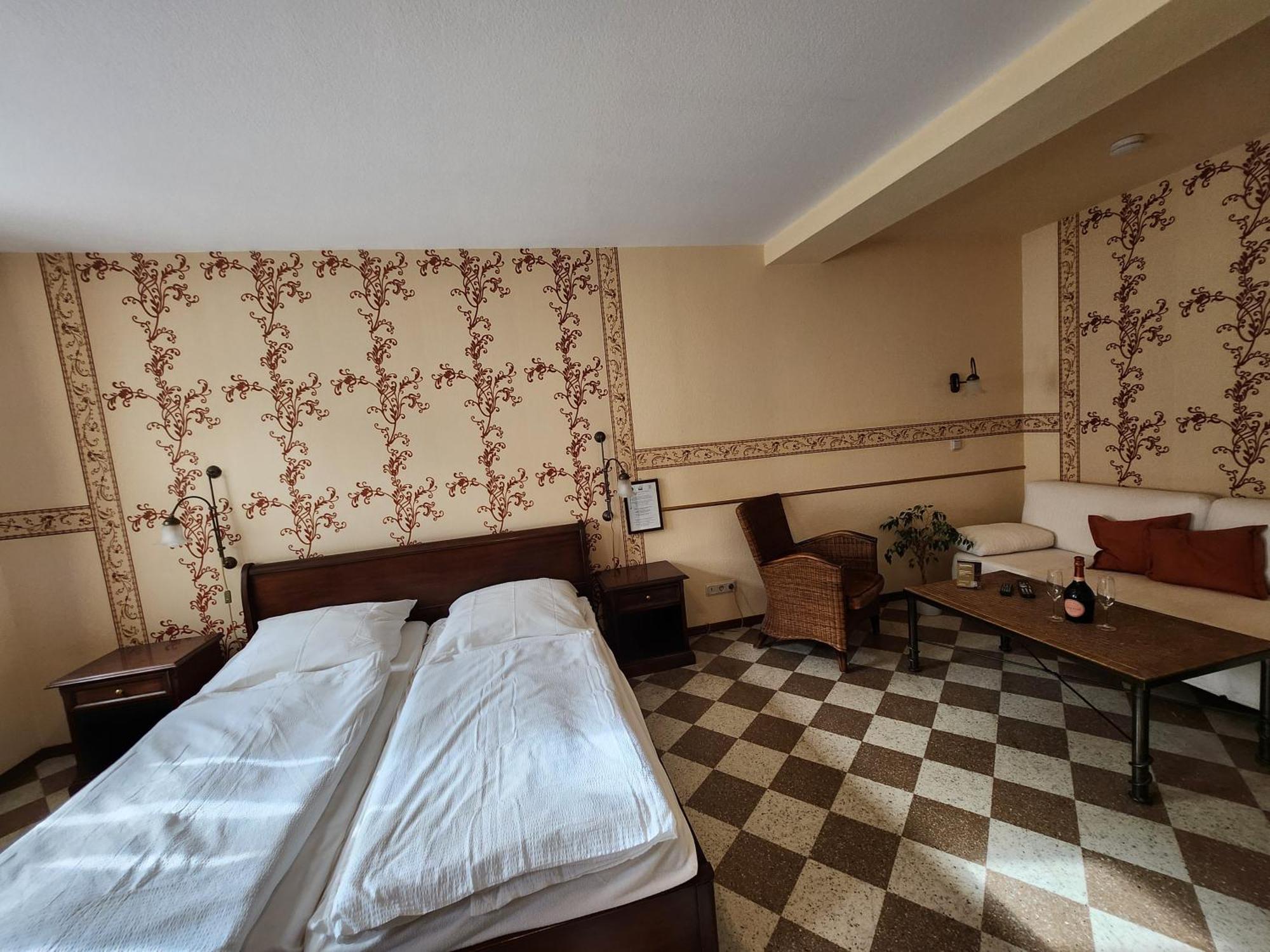Hotel Garni Zur Post Вернигерод Екстериор снимка