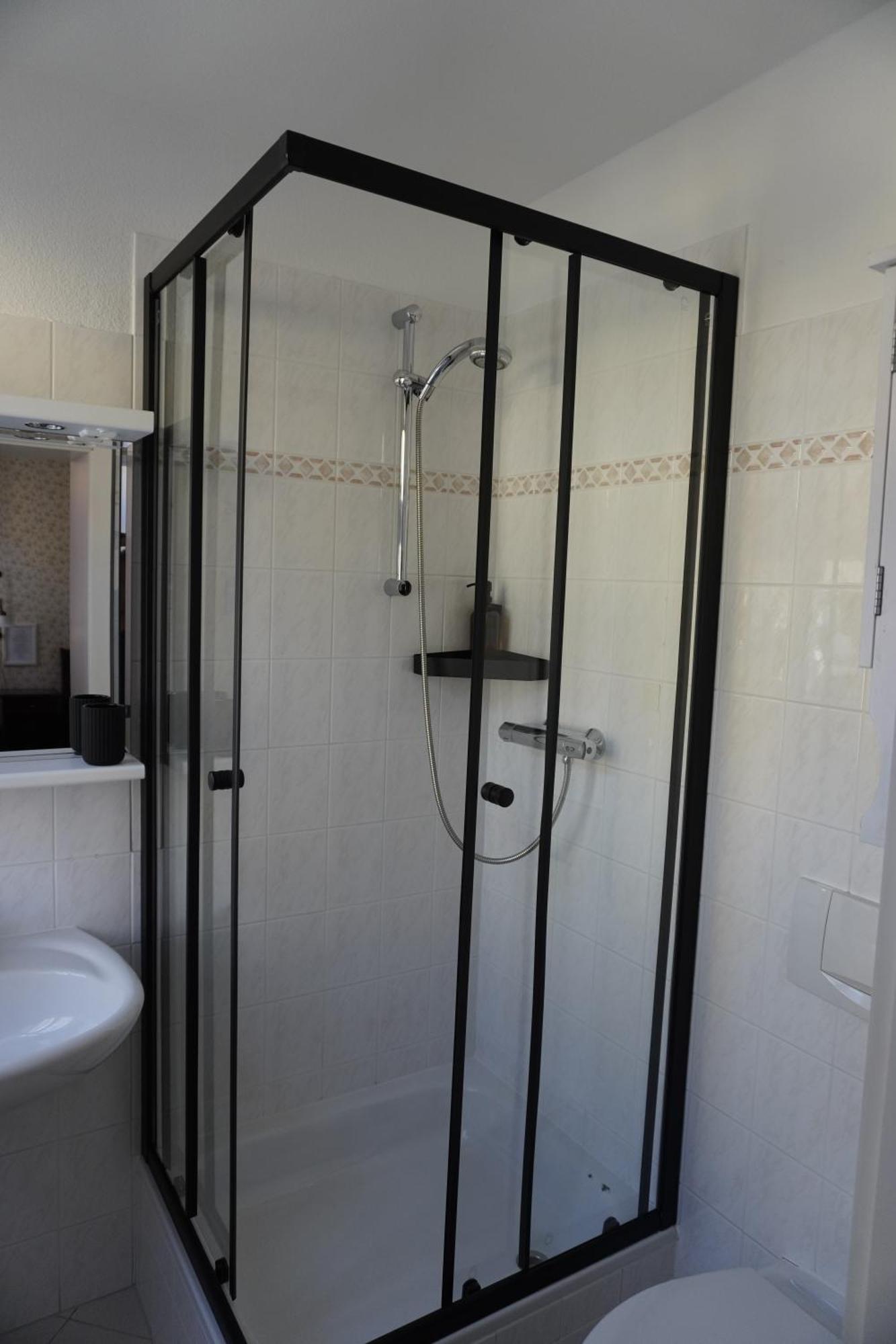 Hotel Garni Zur Post Вернигерод Екстериор снимка