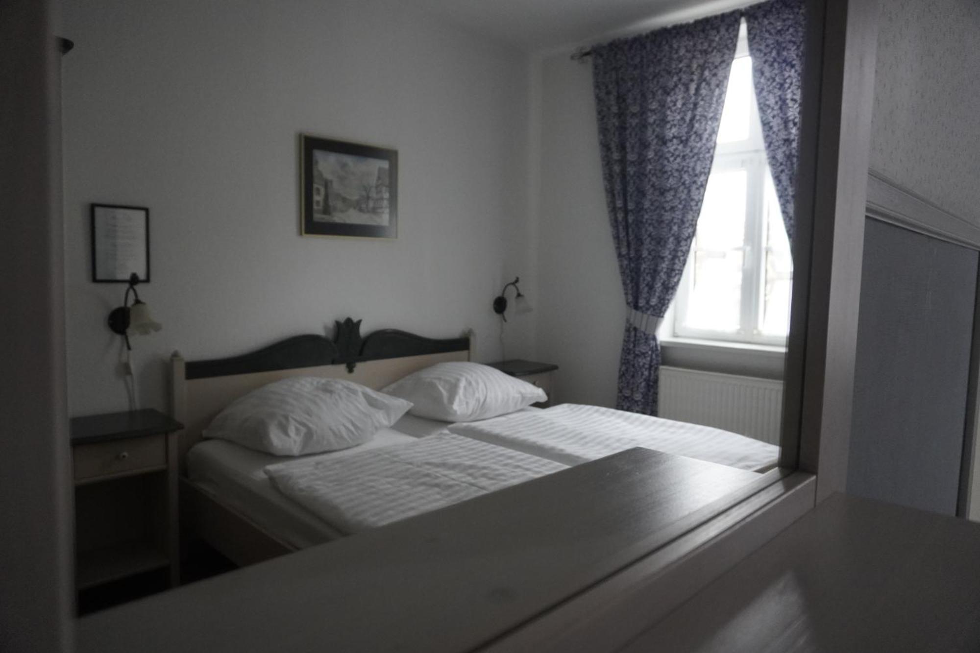 Hotel Garni Zur Post Вернигерод Екстериор снимка