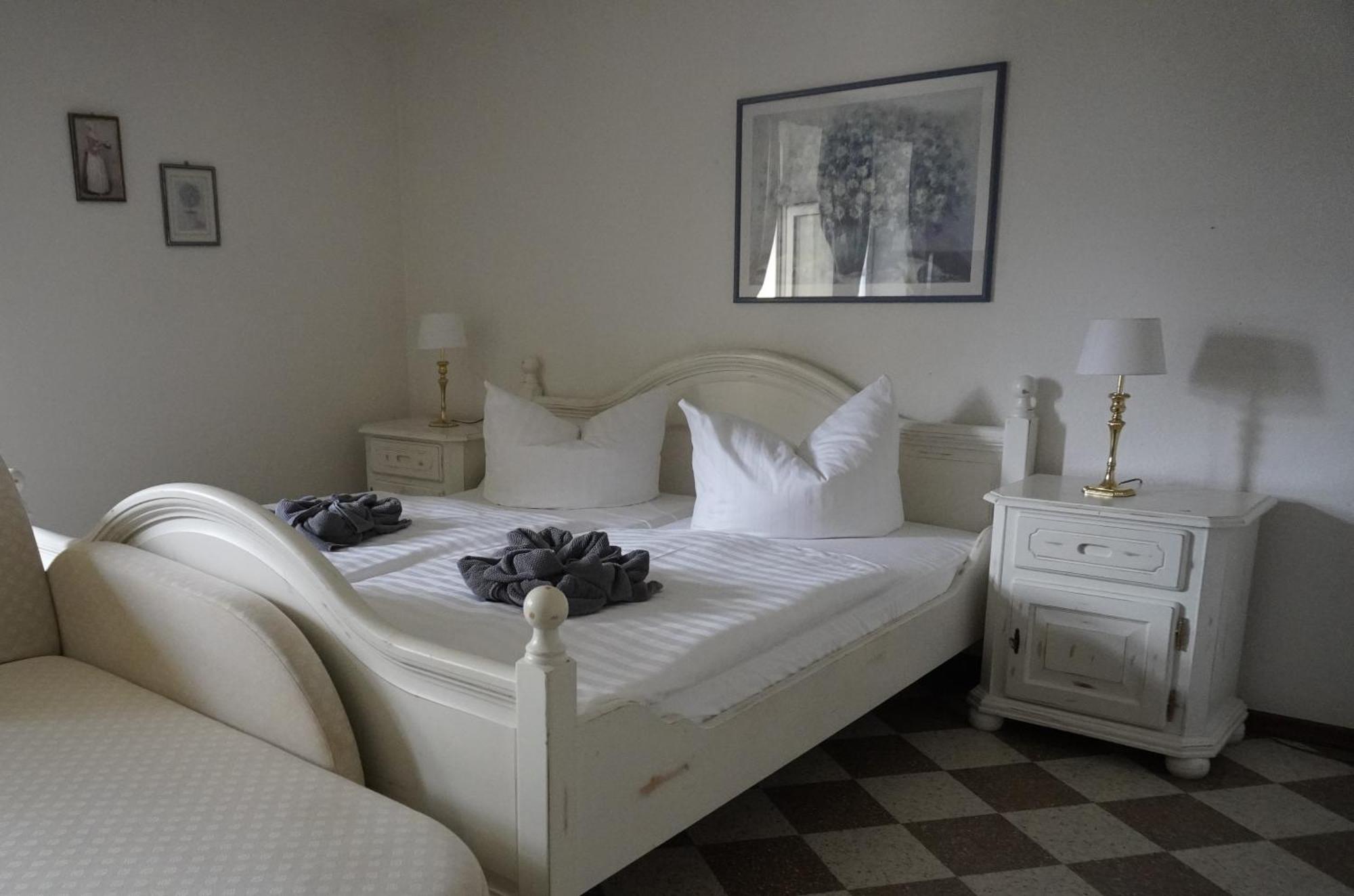 Hotel Garni Zur Post Вернигерод Екстериор снимка
